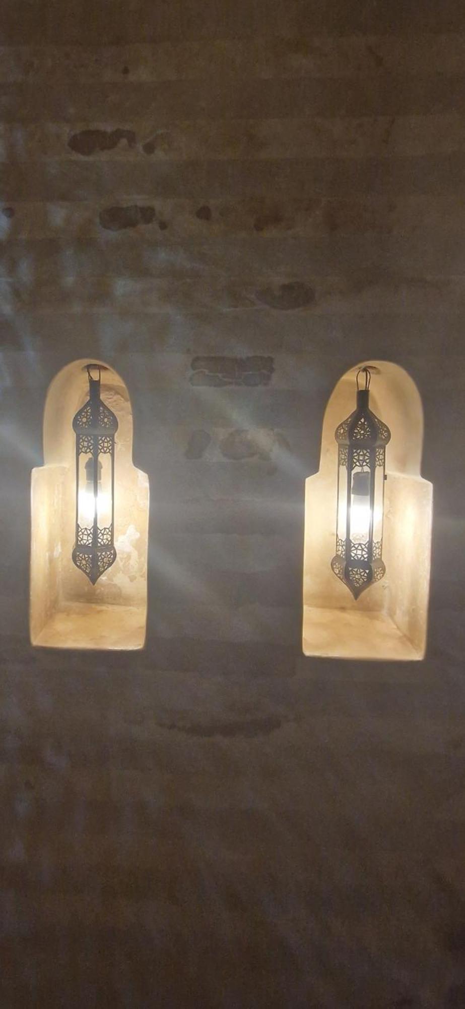 Riad Les Nuits De Marrakech مراكش المظهر الخارجي الصورة Two Moroccan wall lights